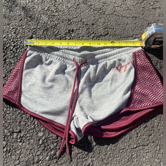 NCAA Virginia Tech VT Hokies Women’s Colosseum Athletic Maroon Grey Shorts L - Picture 4 of 6